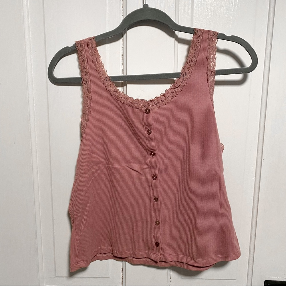 SO-x-large lace trim tank top